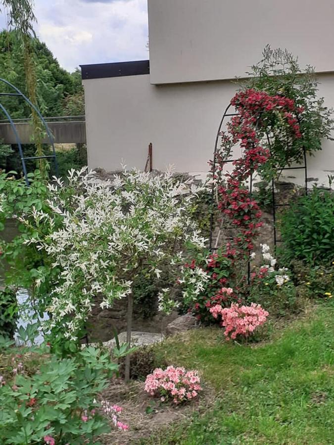 Le Refuge Des Alpes Mancelles Apartment Fresnay-sur-Sarthe Exterior photo